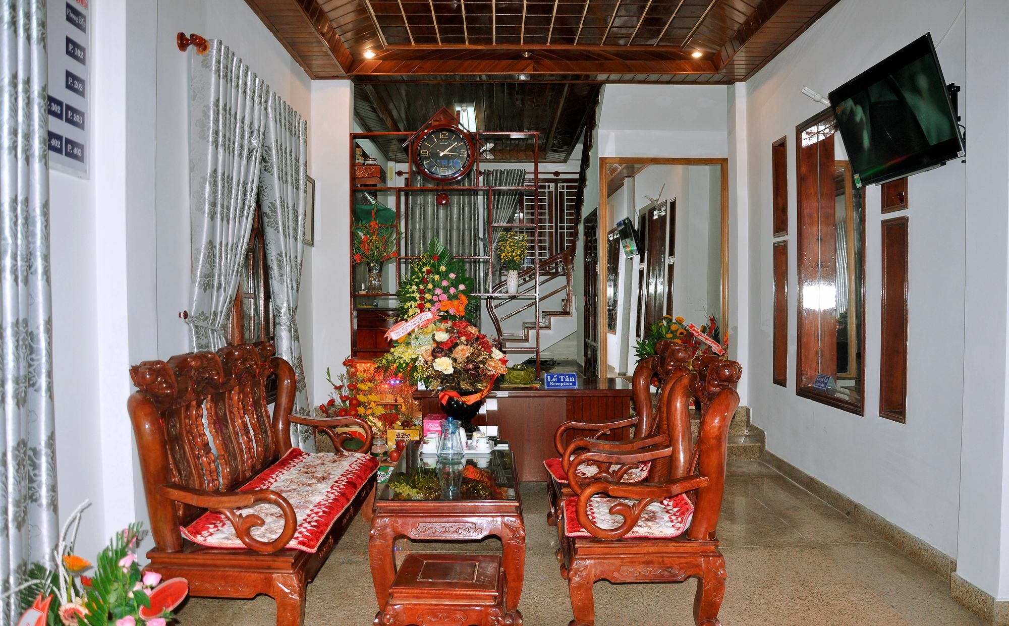Ngoc Tung Mini Hotel Hue Zewnętrze zdjęcie
